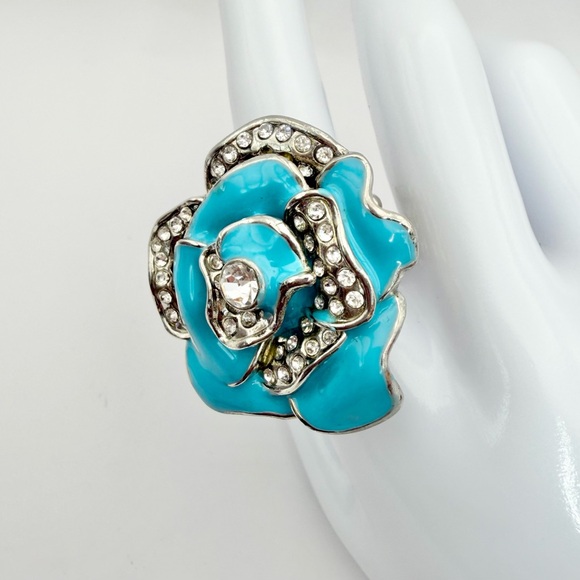 STATEMENT FLOWER RING - Picture 6 of 12